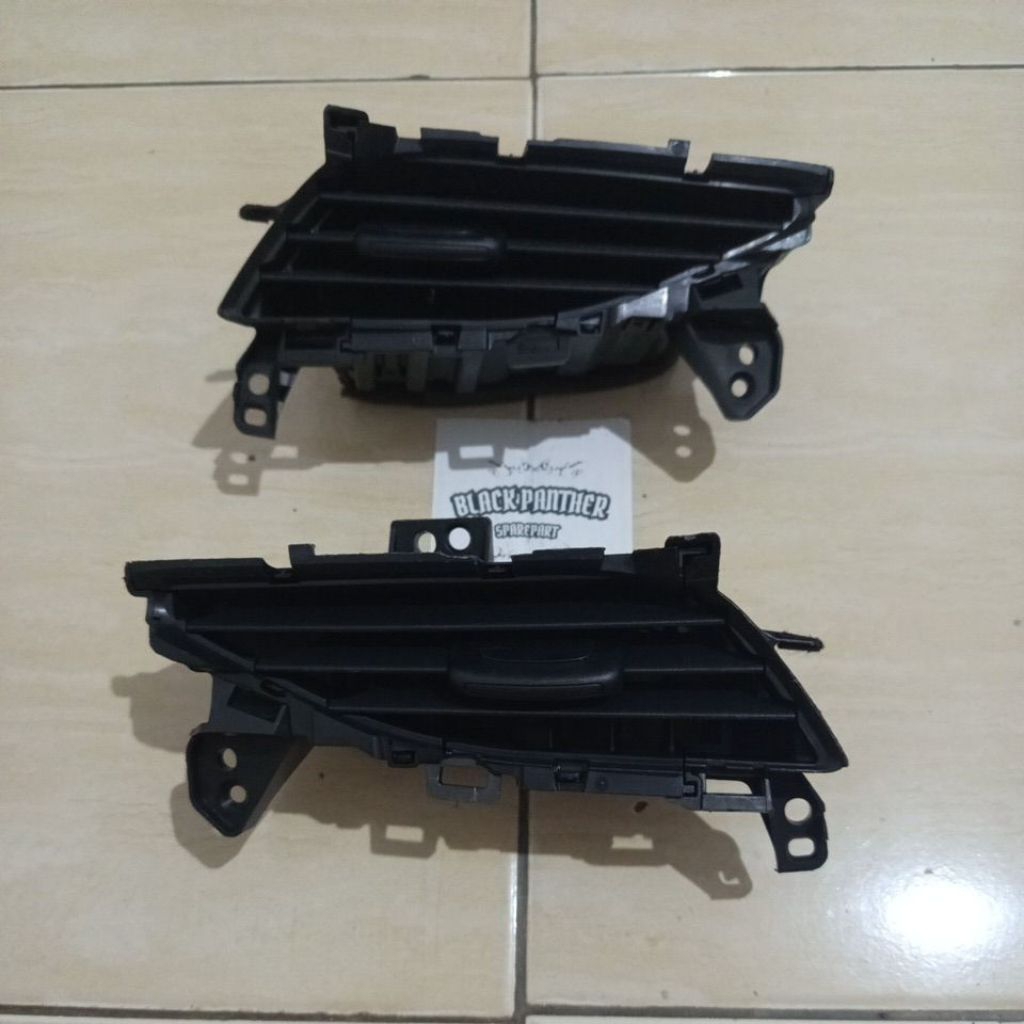 KISI KISI AC DASBOARD SAMPING ALL NEW YARIS 2016 up original toyota