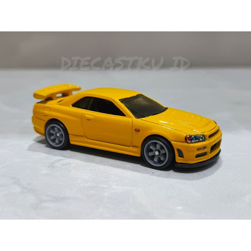 Hot Wheels Custom Nissan Skyline GTR R34 Kuning 33rd Convention Loose