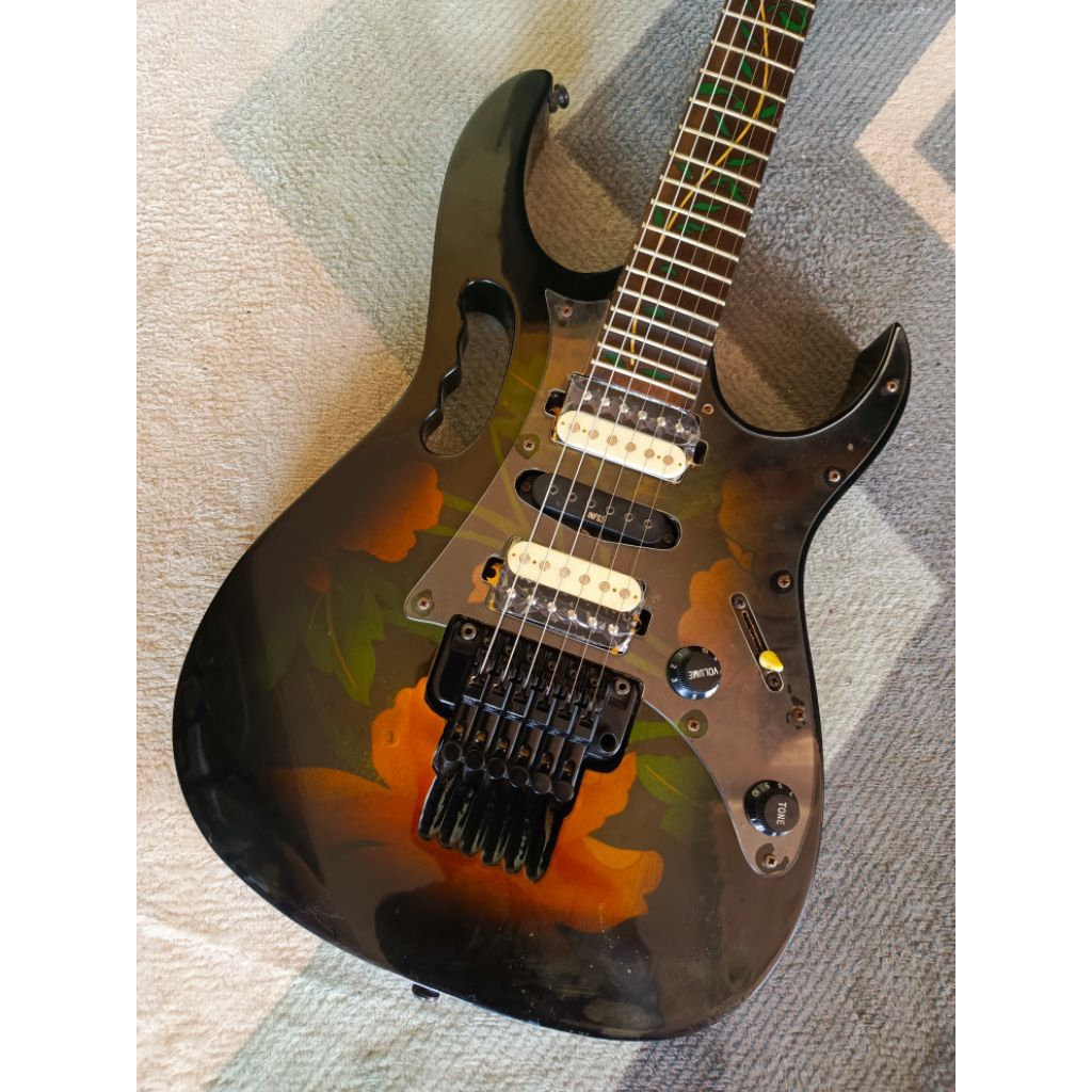 Gitar Ibanez Jem Flower Custom Tremolo Edge Zero ZPS