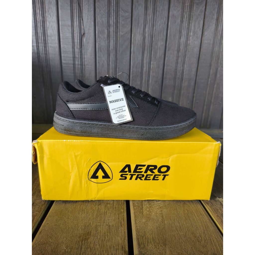Aerostreet Massive Low 2.0 All Black