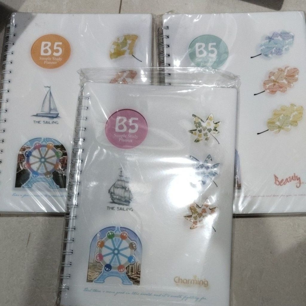 

DELUNASHOP Buku Tulis Spiral B5-80 Biasa Cover Plastik Putih/Buku Spiral/Catatan/Note Book/Notebook