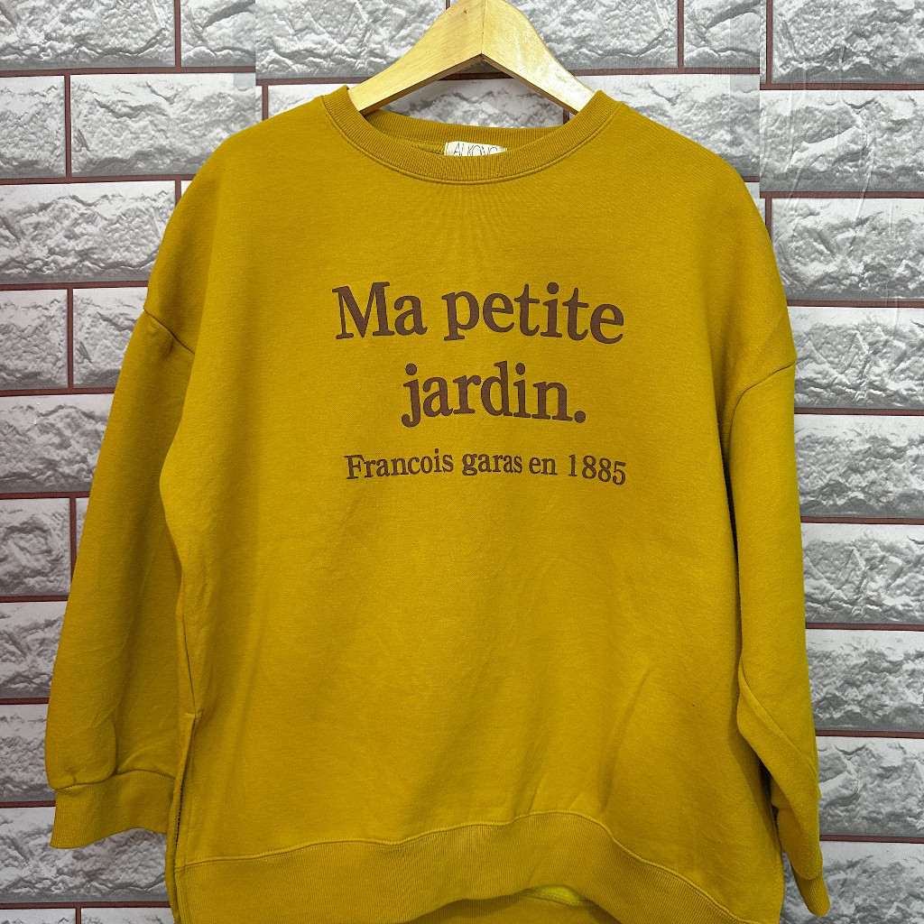 Alkong Kuning Kunyit - Ma Petite Jardin (Crewneck)