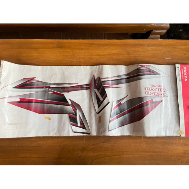 871X0-KCJ-890ZD STRIPING STIKER TANGKI MOTOR HONDA TIGER LAMA TILAM MERAH STRIPING TIGER 2000 MERAH 