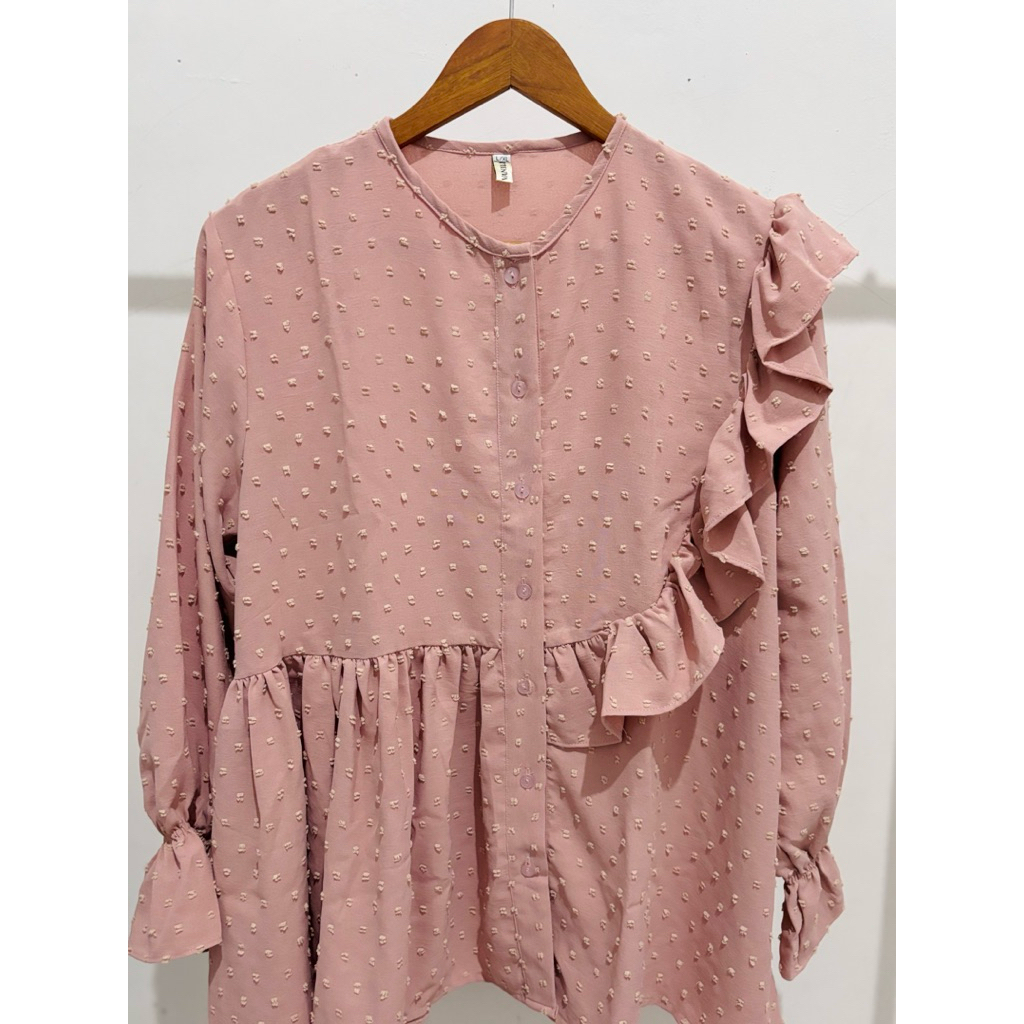 Preloved Blouse Vanilla Hijab