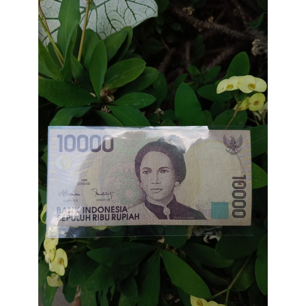 Uang Kuno Asli 10.000 rupiah