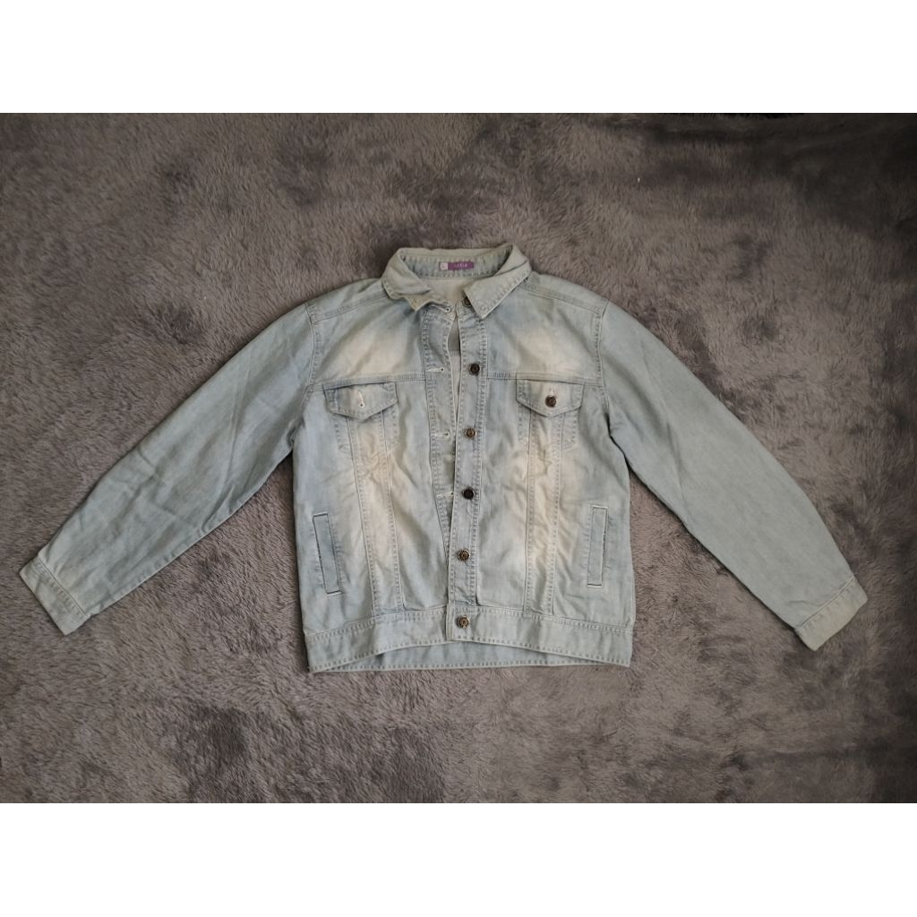 Geela Jaket Denim Jeans
