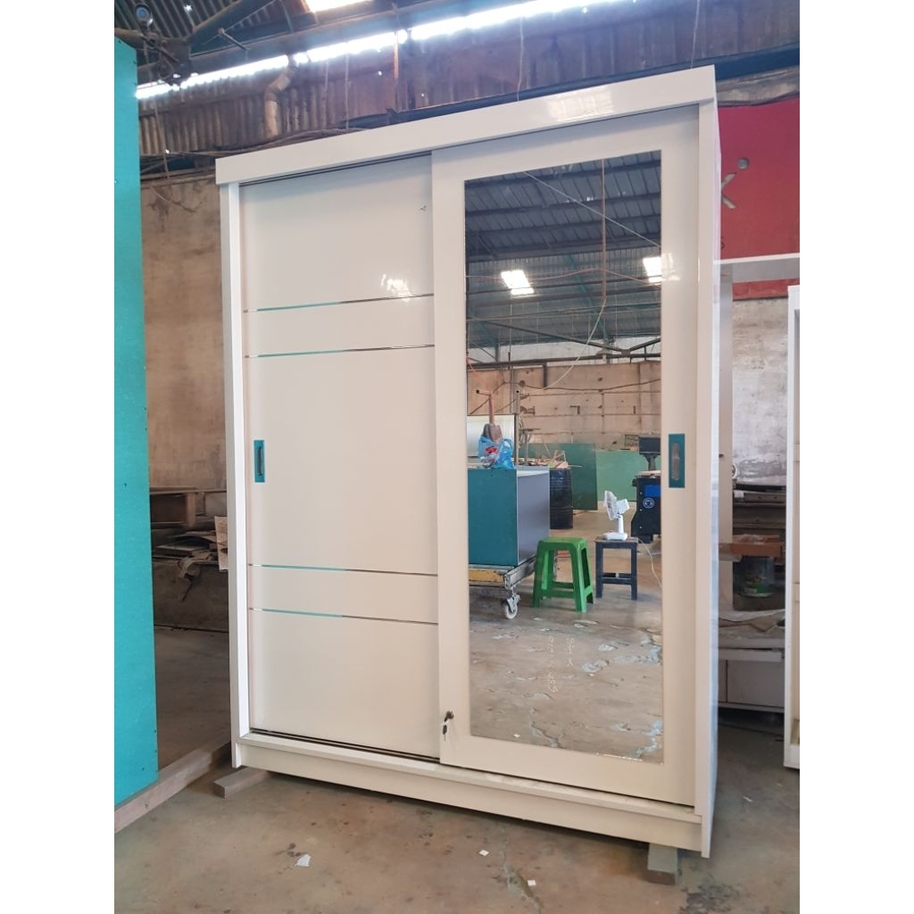 Lemari Sliding Premium warna putih