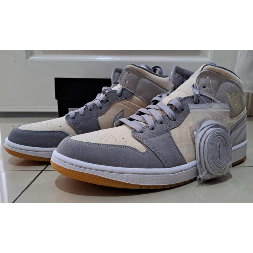 sepatu air jordan 1 mid se coconut milk