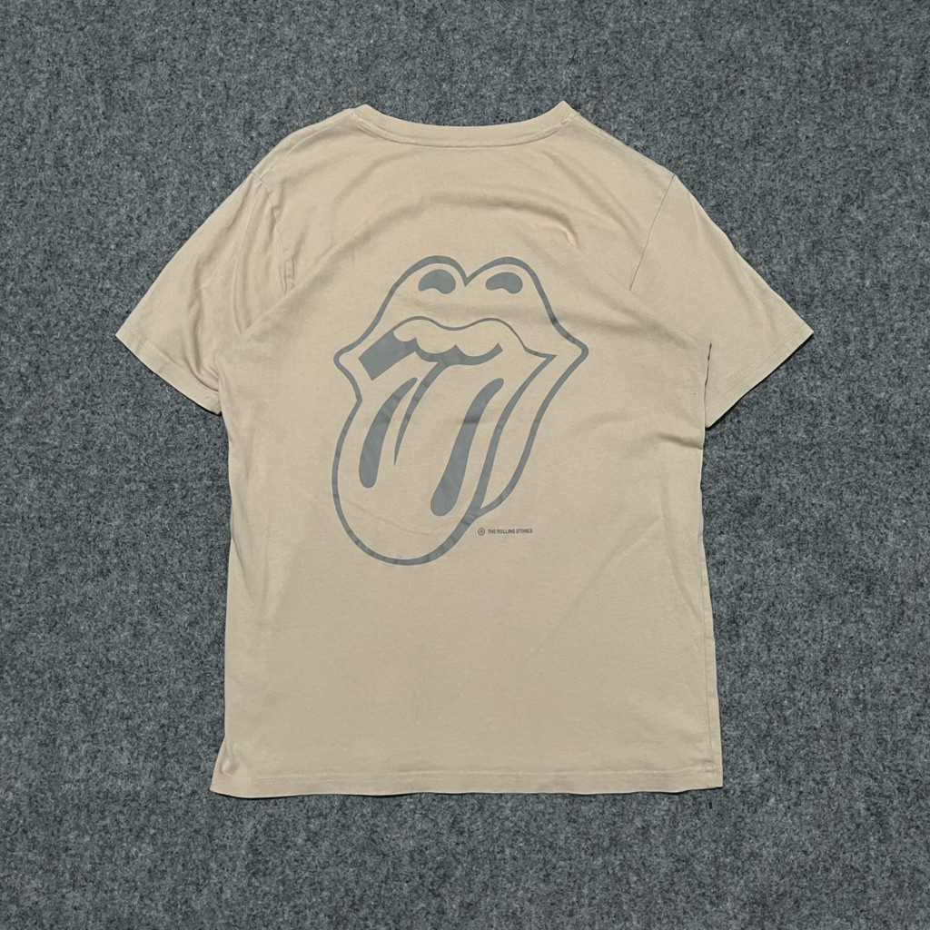 Kaos Rolling Stone x GU second