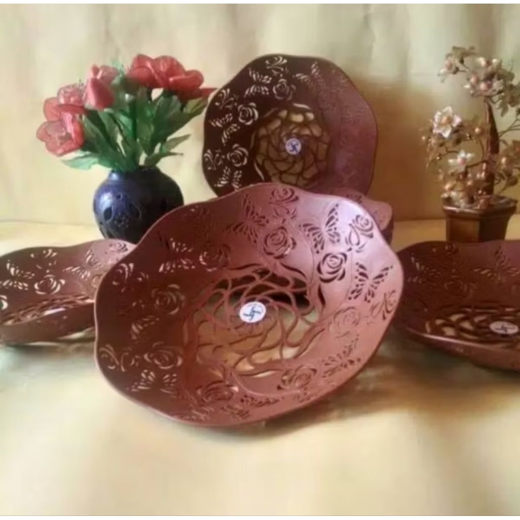 Piring plastik bermotif ukir eceran / piring plastik ukir