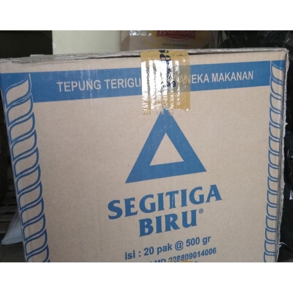 TEPUNG BOGASARI SEGITIGA BIRU 1 DUS