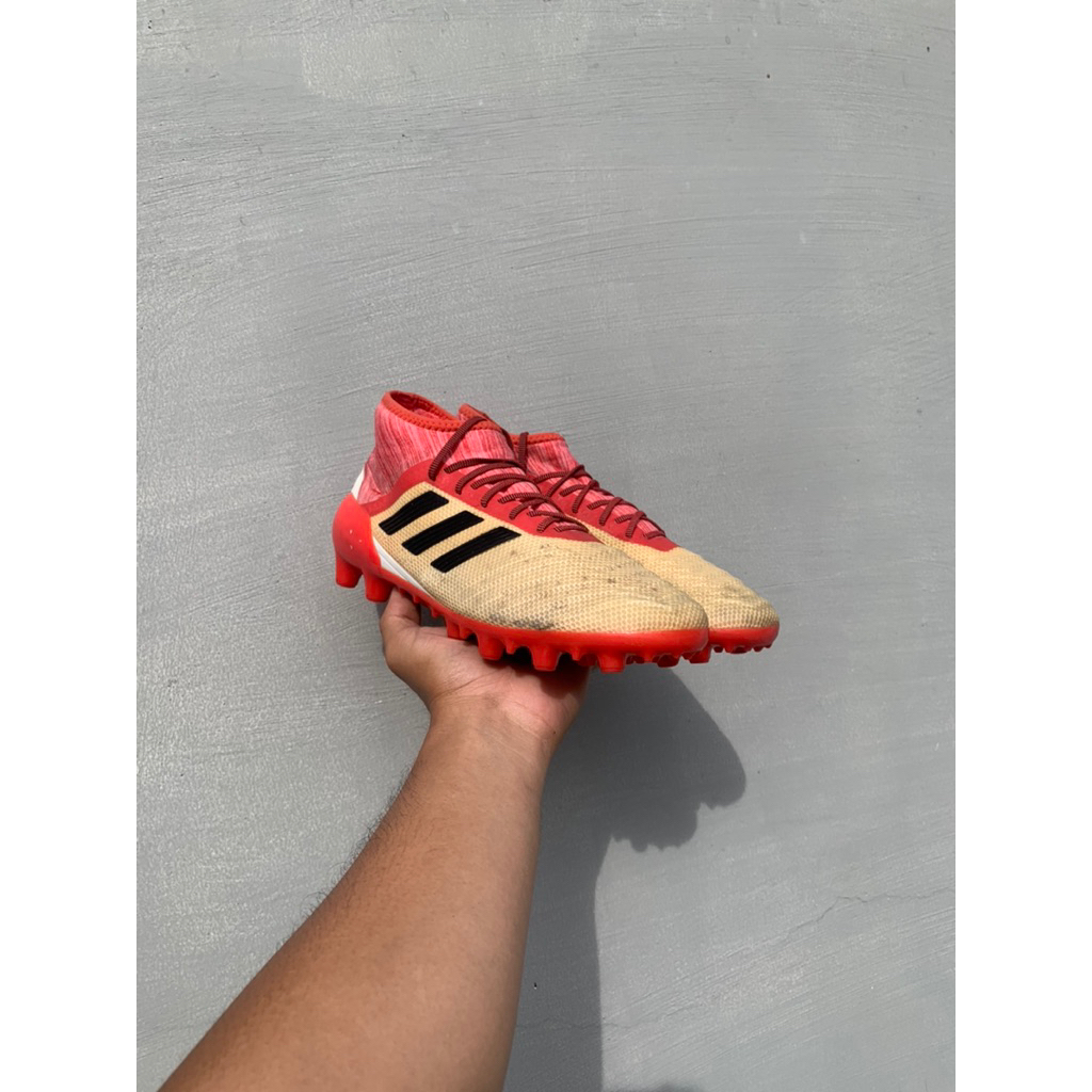 Sepatu bola sepakbola Adidas Predator 18.2 HG ORIGINAL