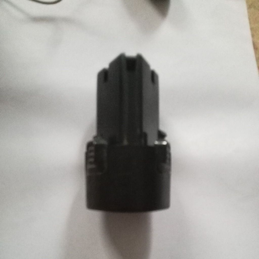 soket baterai bor bekas