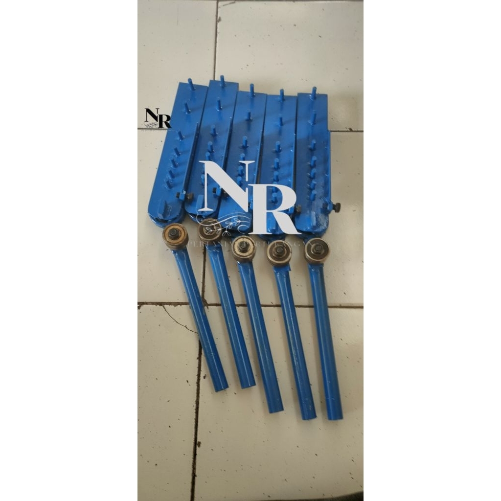 Alat penekuk besi beton/ alat penekuk besi ulir/alat penekuk besi ukuran 4-12mm murah