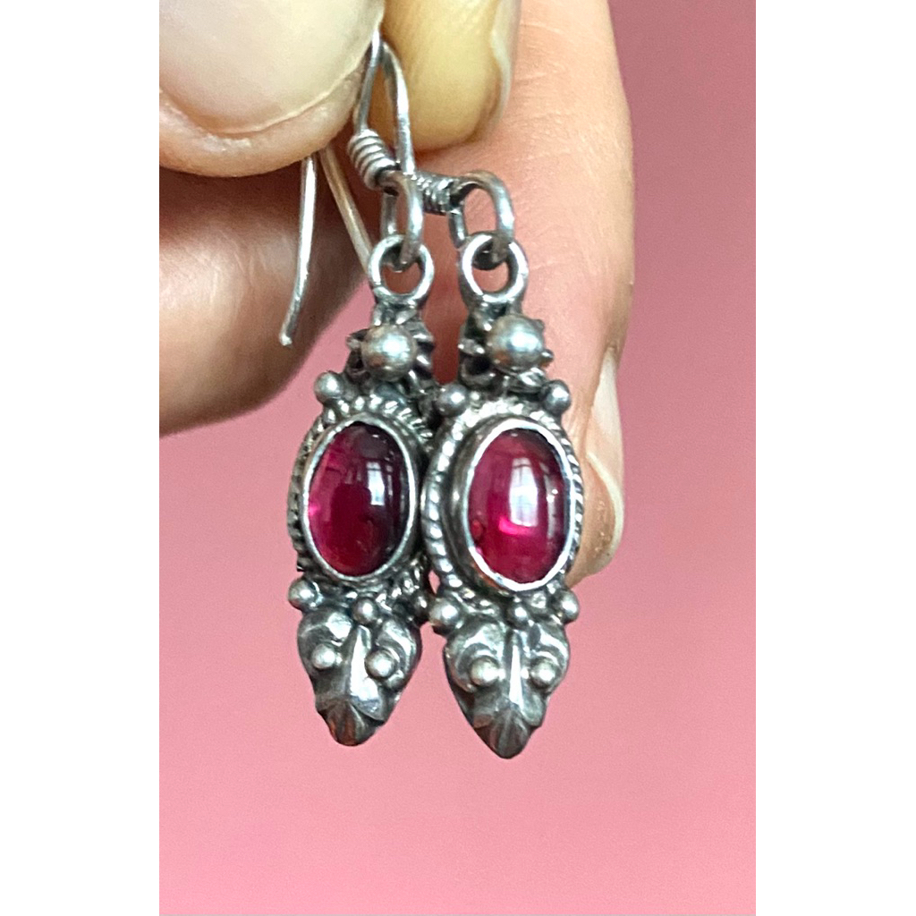 Anting Perak 925 dengan Batu Merah