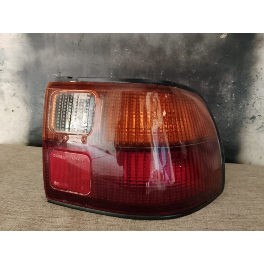 stoplamp ford laser gala tahun 1991-1995 original