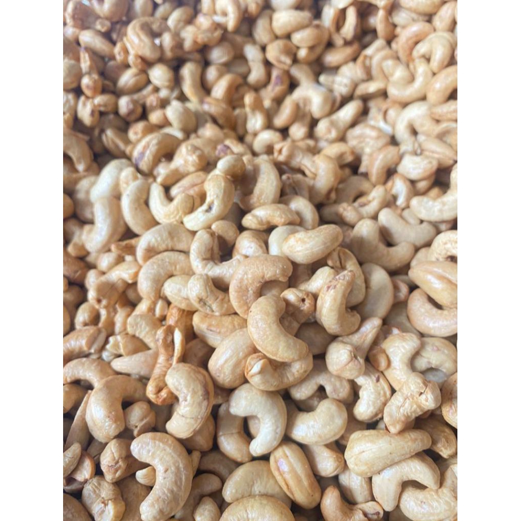 

KACANG METE WONOGIRI MATANG OVEN - 250 GR