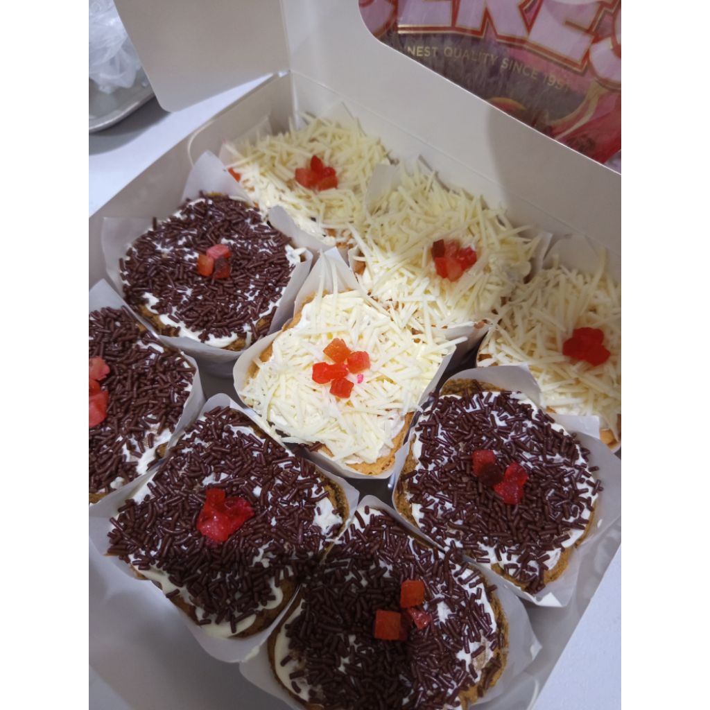 HOME BAKED Chiffon CupCake, premium quality & tanpa pengawet, ready surabaya