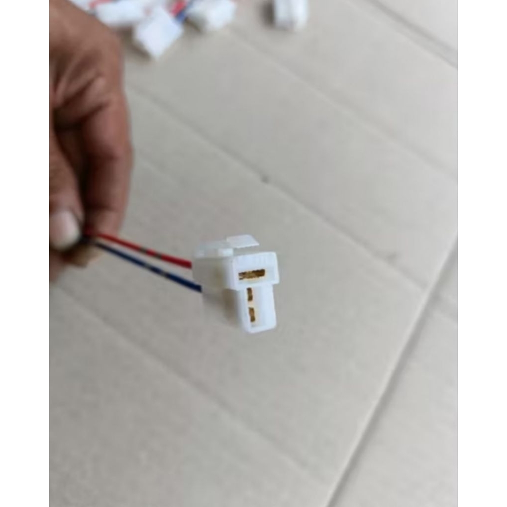 soket dinamo motor washer semprotan air wiper kijang super 5k  carry katana Futura