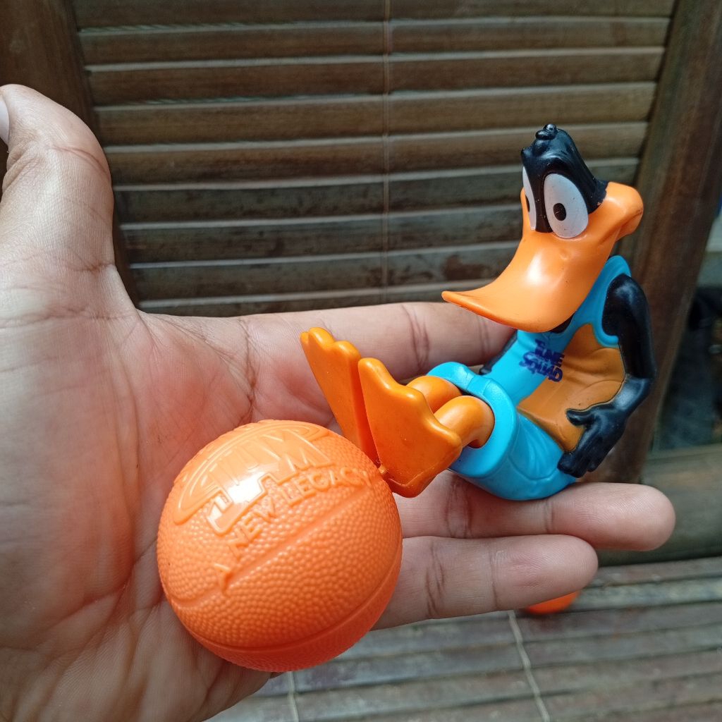 happy meal toys space jam legacy daffy duck