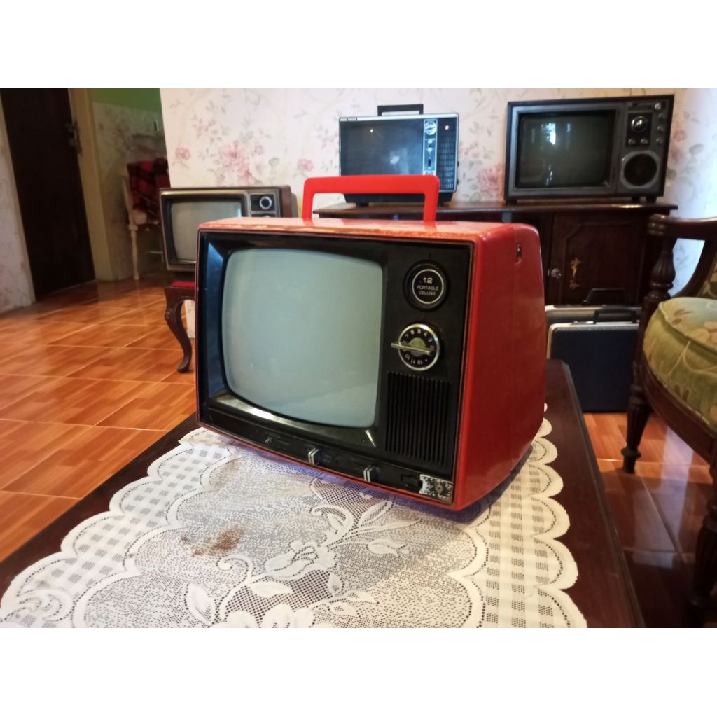Televisi TV Jadul Merk SANYO 14 Inch  Antik Vintage Lawas Tua Kuno Retro