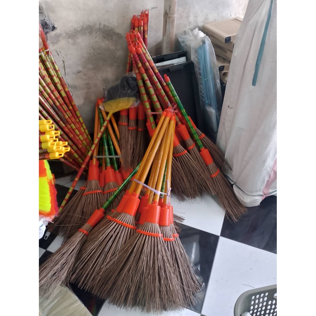 SAPU HALAMAN/SAPU LIDI/SAPU KOREK