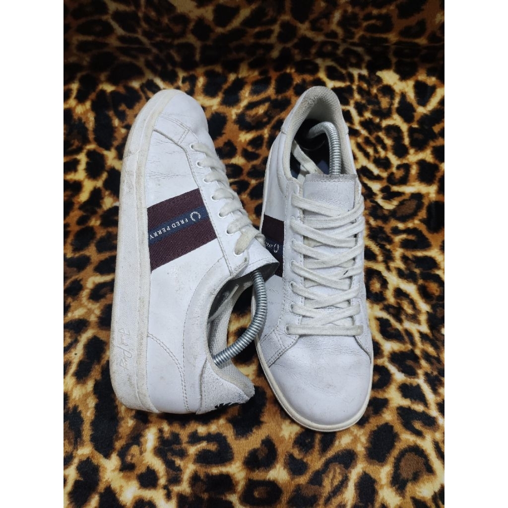 sepatu casual fred Perry