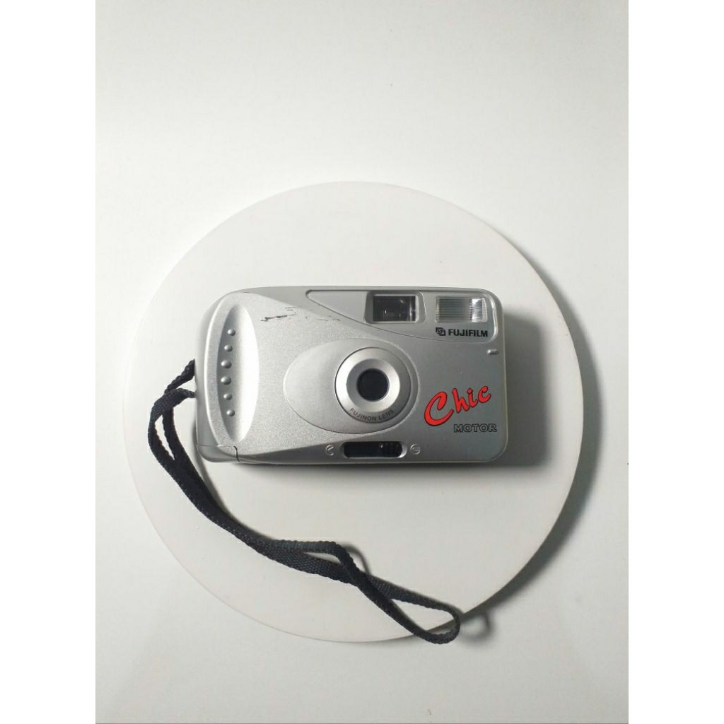 Kamera Analog Fujifilm Chic