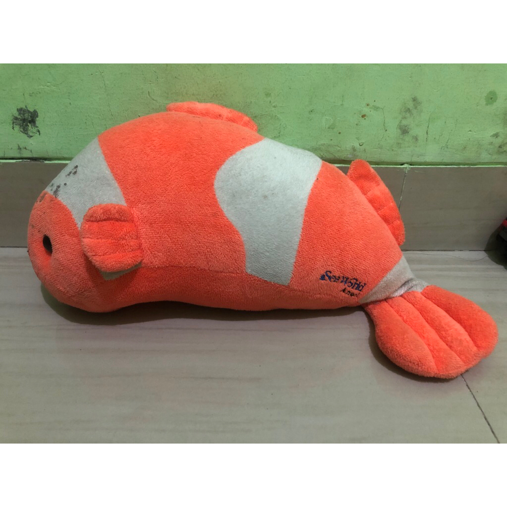 boneka ikan nemo
