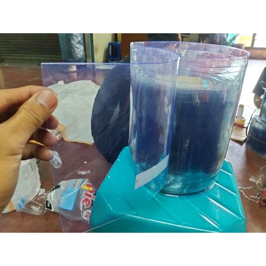 tirai PVC curtain blue clear tanpa besi hanger galvanis uk. L 1,5mtr x T 2,40mtr