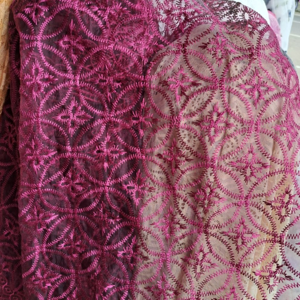 kain organza bordir- kain organza premium - kain organza bordir kebaya harga 0, 5 meter