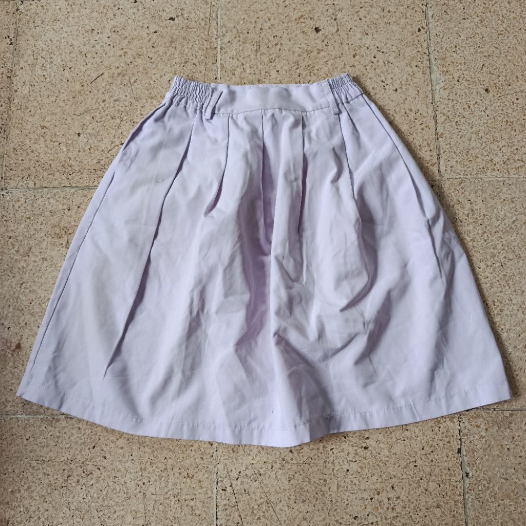 preloved rok sekolah pendek putih / FES 180