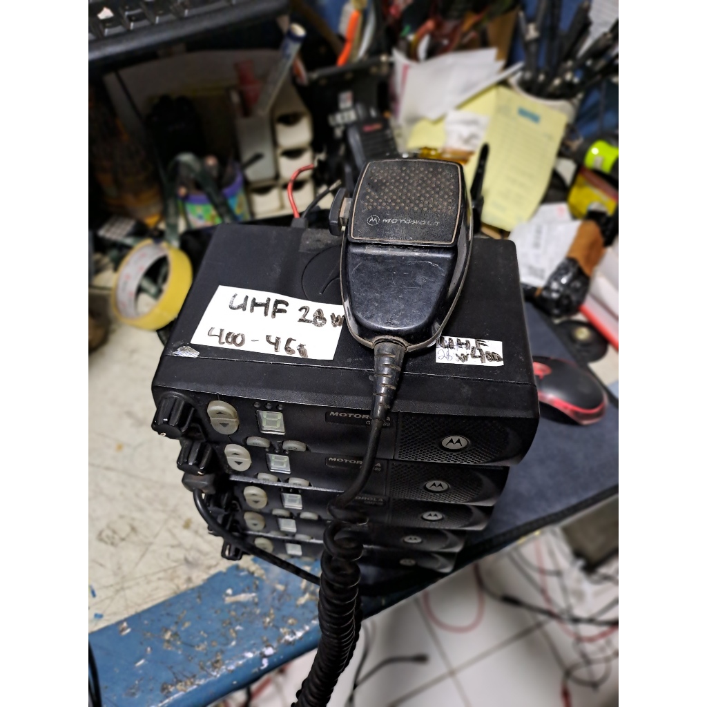 Radio Rig Motorola Gm3188 Frekuensi UHF 400.000 sd 460.000 mhz Normal TX dan RX Gm3188 Uhf Lebar