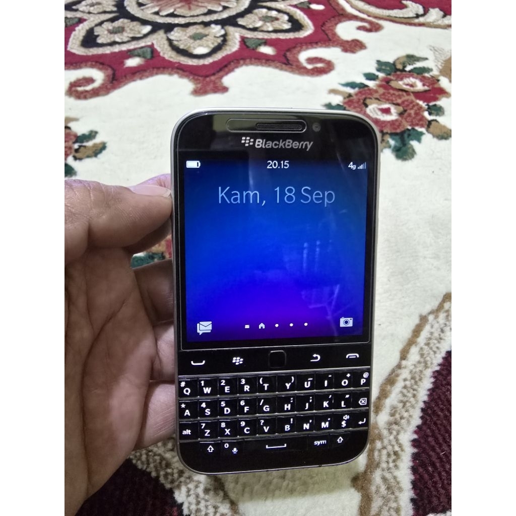 Blackberry Classic  Q20