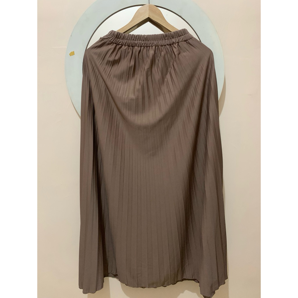 preloved rok plisket panjang/ preloved rok plisket maxi