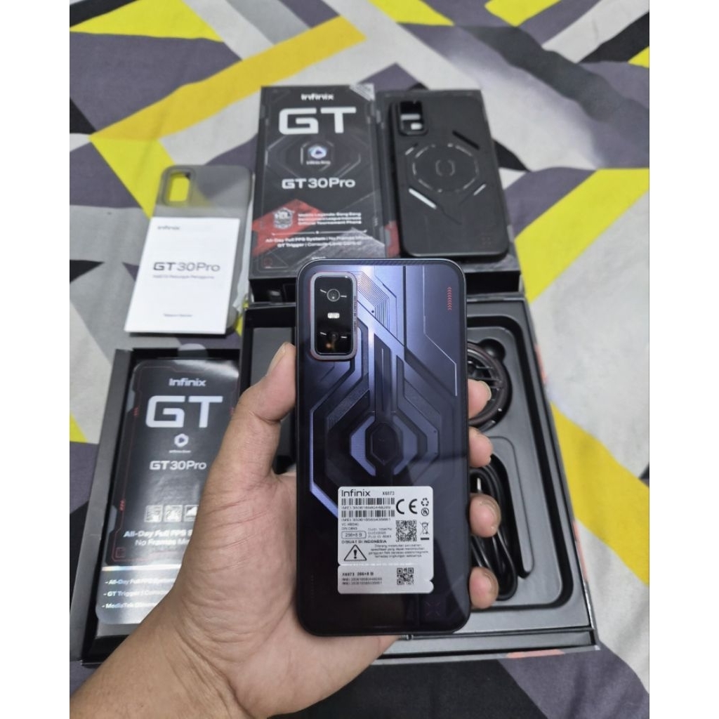 infinix 30 pro geming kit 8/256GB garansi resmi Indonesia