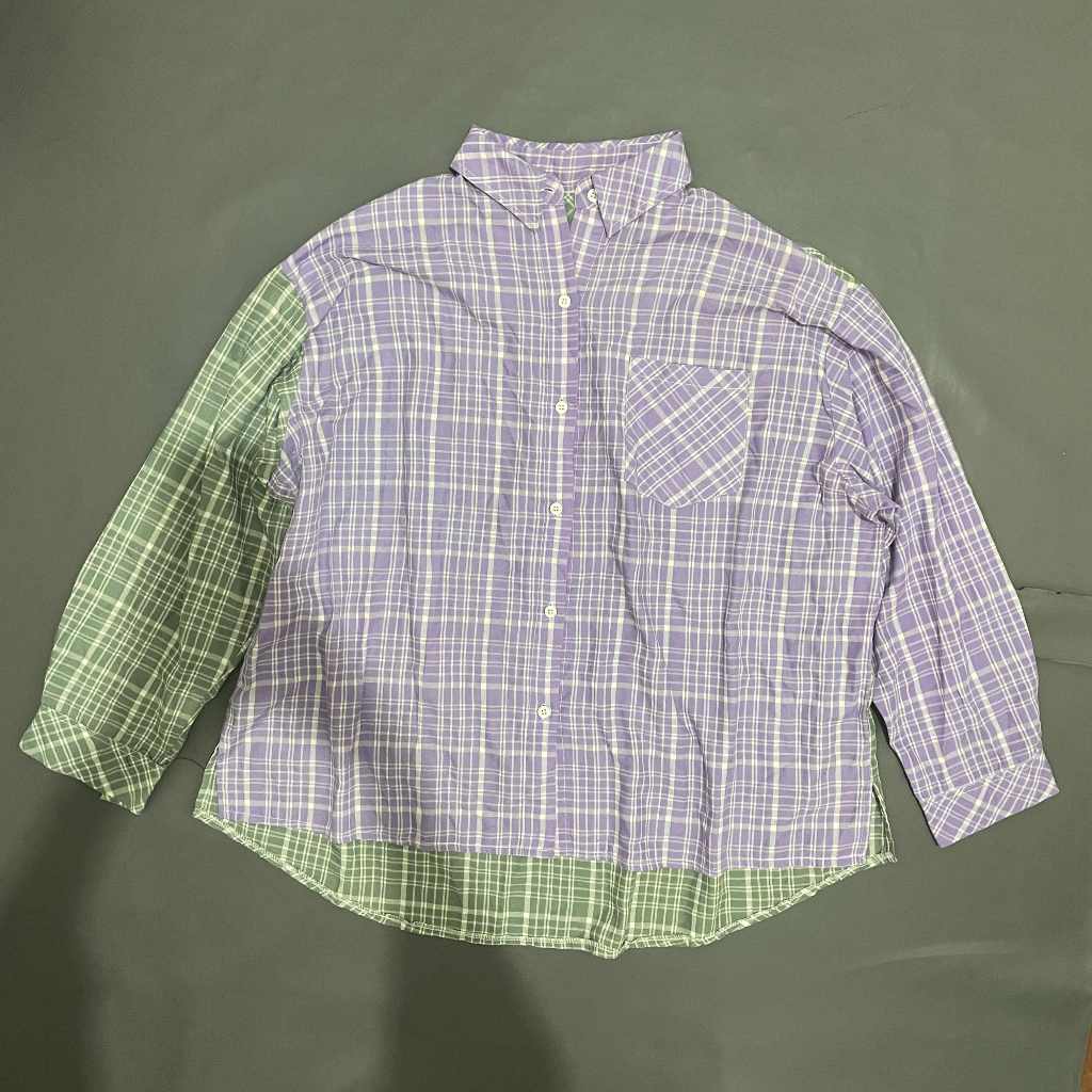 DEWASA A208 (NO BRAND, PRELOVED) Baju Kemeja Atasan Kerah Blouse Oversized Tangan Lengan Panjang 2 T