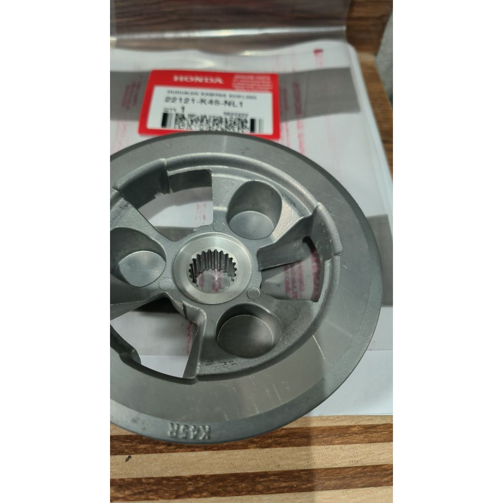 Lawan kaki3 dan kaki 3 Honda cbr150 kode K45 kode prodak 22350-k45-NL1 dan 22121-K45-NL1