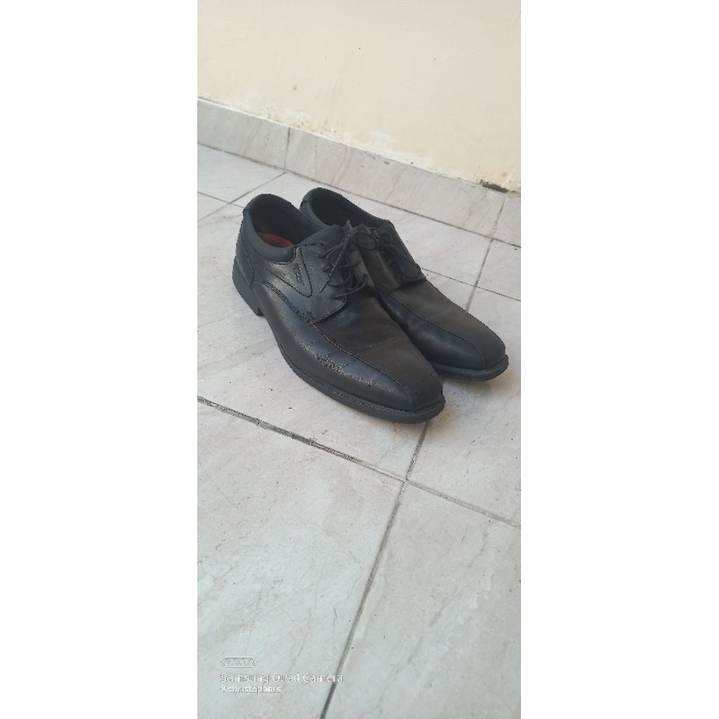 Sepatu Kulit Pria Rockport Size 45,5