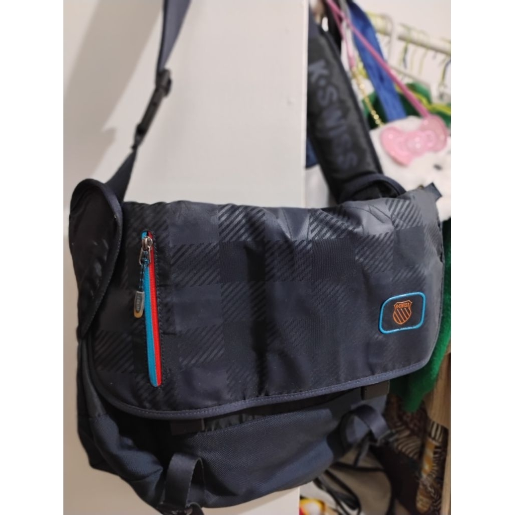 Sling tas cowo kswiss