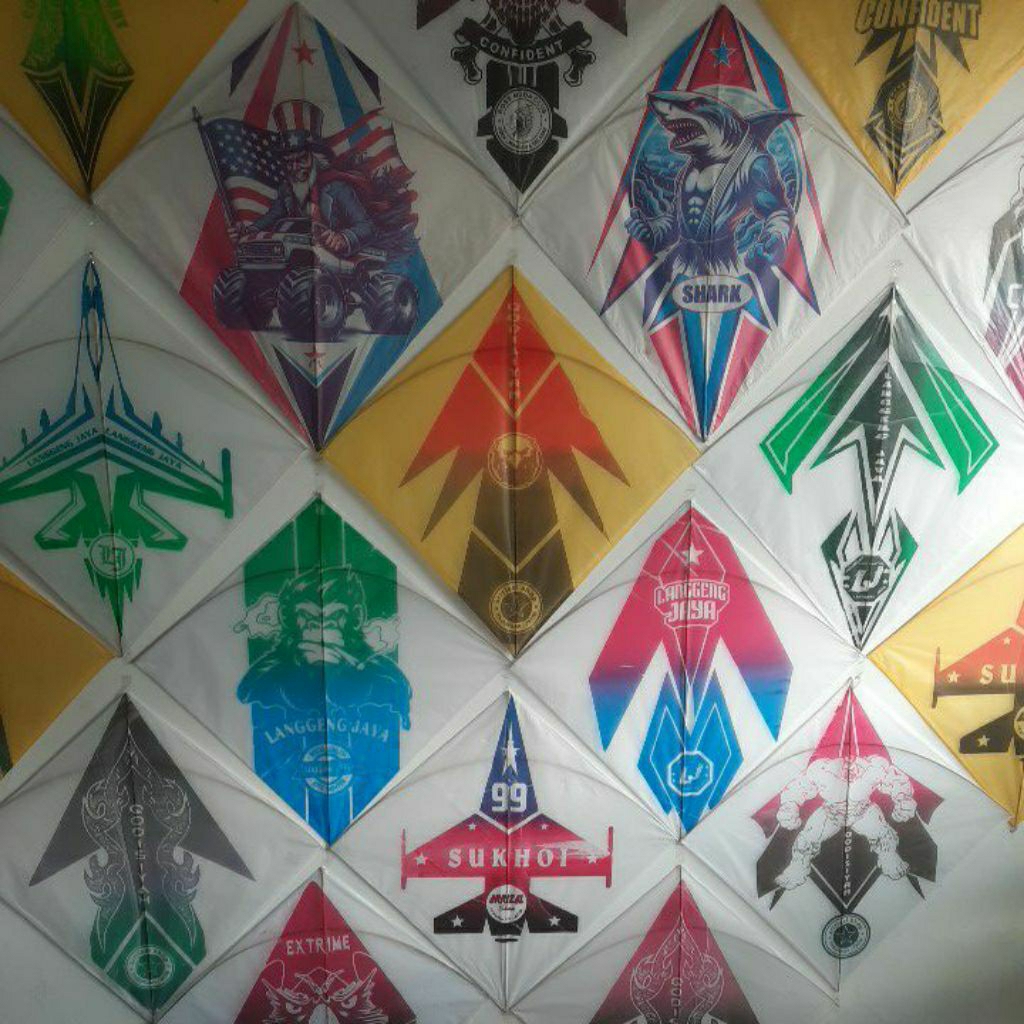 LAYANGAN SUKOI ISI 100 / LAYANGAN SUKHOI