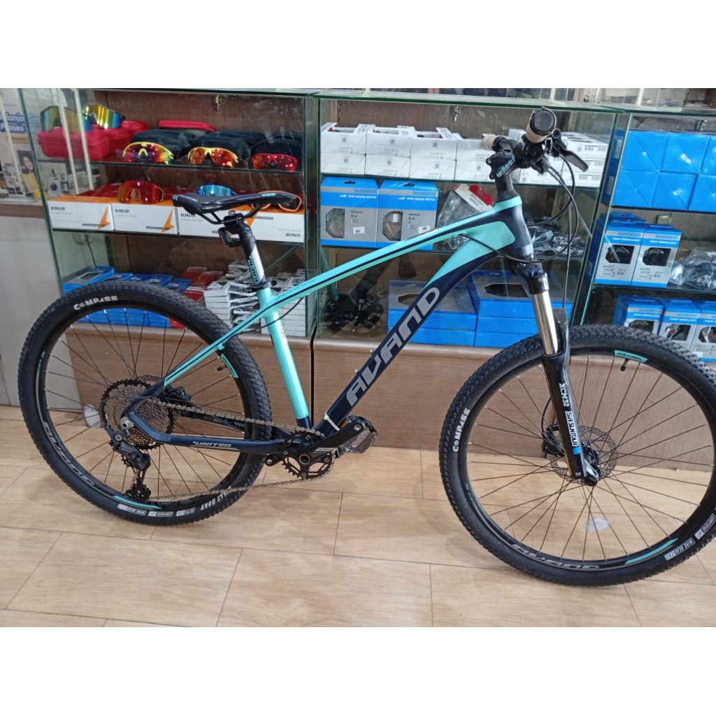 Sepeda MTB United Avand Bronx 27.5" 11 Speed Shimano Deore - New original