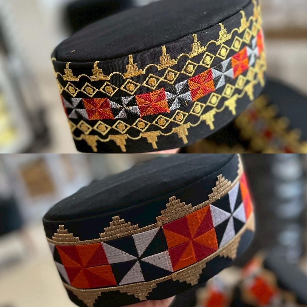 Peci kopiah songkok topi tapis lampung bordir tenun salur motif cilugam celugam kalianda pesisir kru