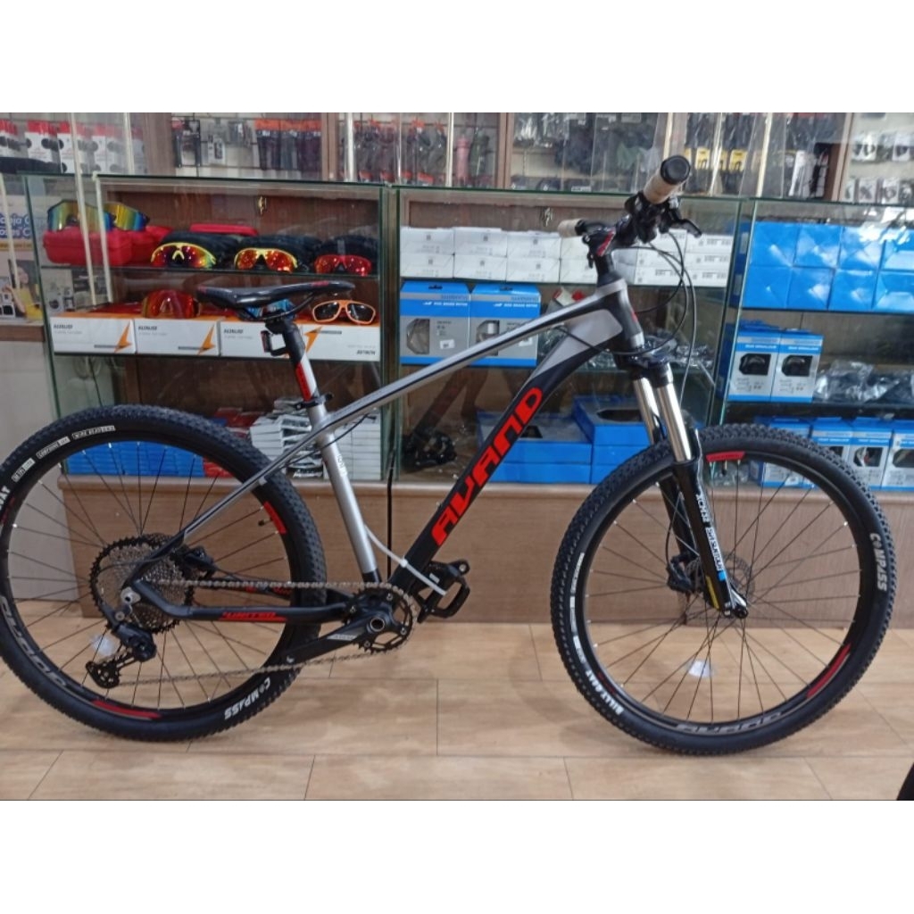 Sepeda MTB Avand Bronx 1x11 Speed Shimano Deore 27.5 Inch