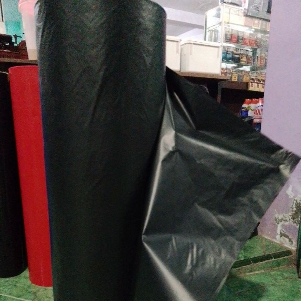 plastik layangan sampah hitam doff meteran