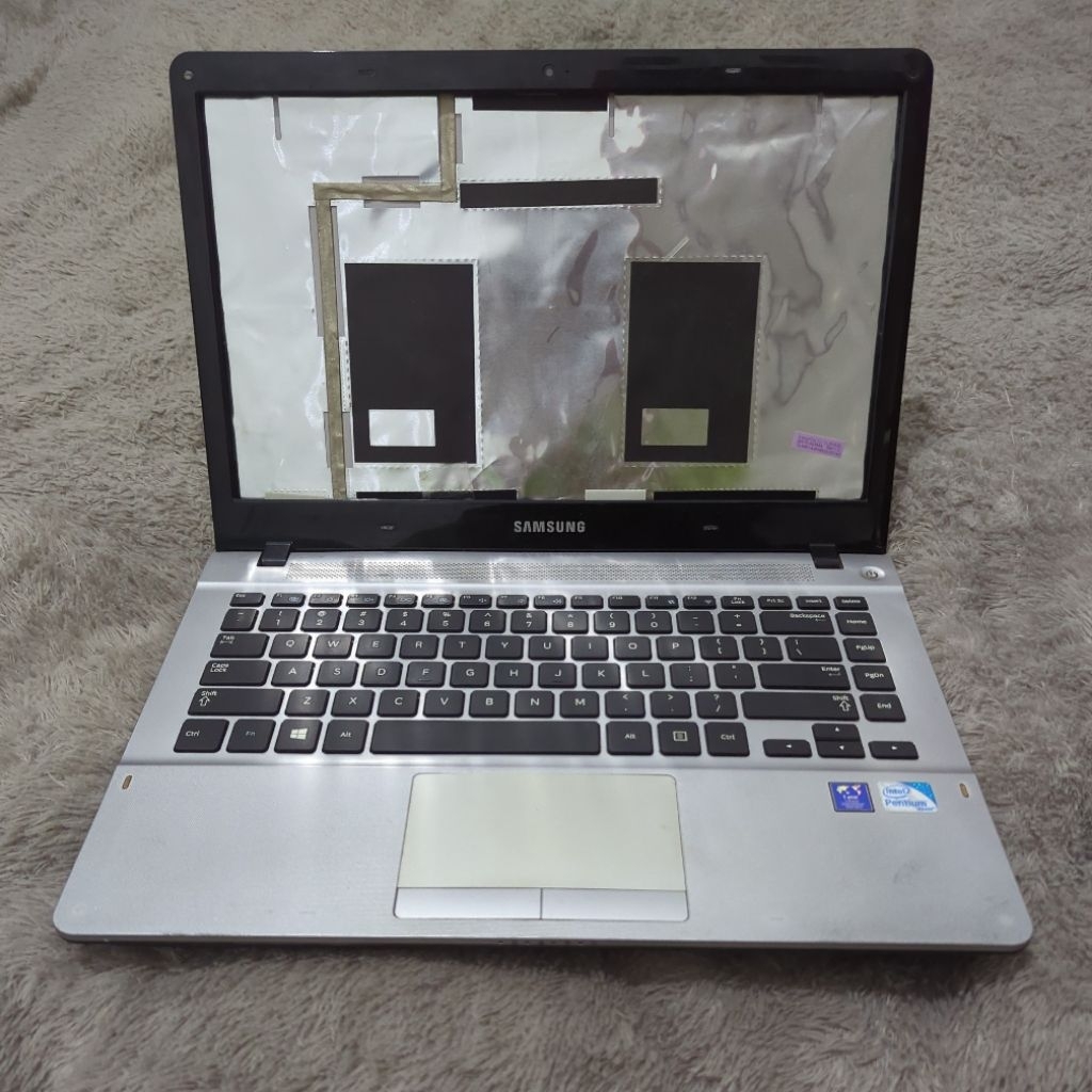 Casing Case Kesing Laptop Samsung 370R NP370R4V Fullset Original