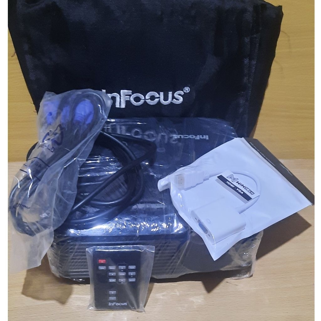 PROYEKTOR INFOCUS IN105 XGA 3000 LUMEN