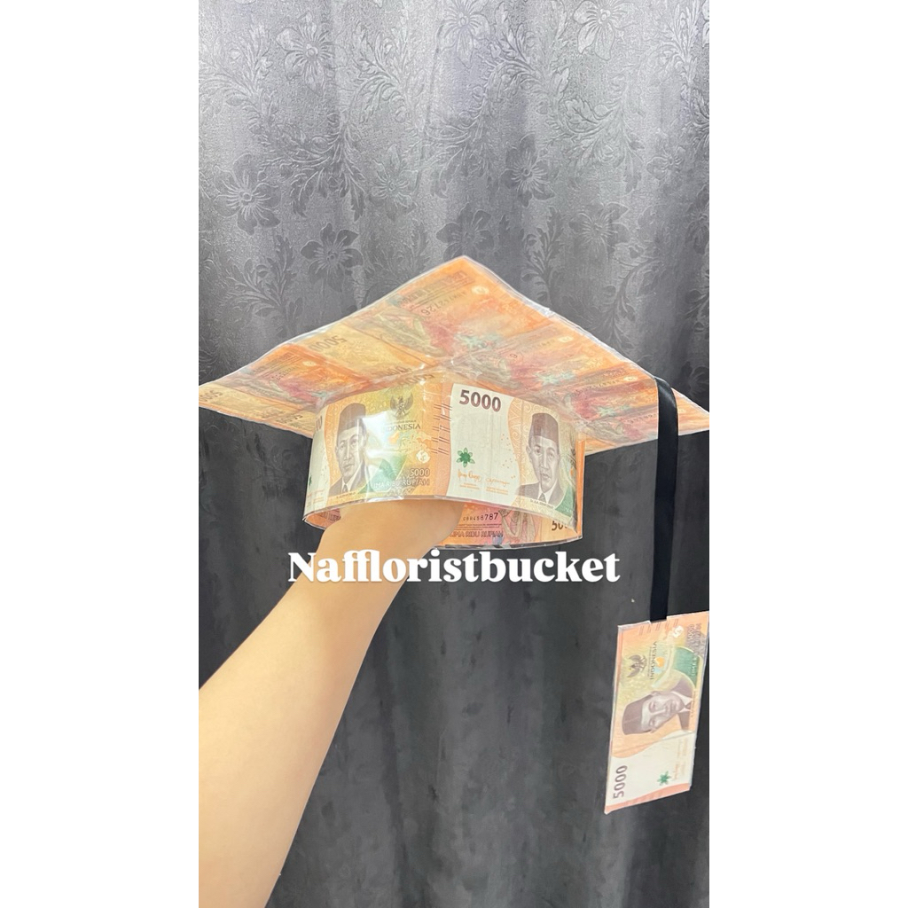 toga uang | hadiah wisuda | wisuda gift | topi toga wisuda | wisuda toga uang