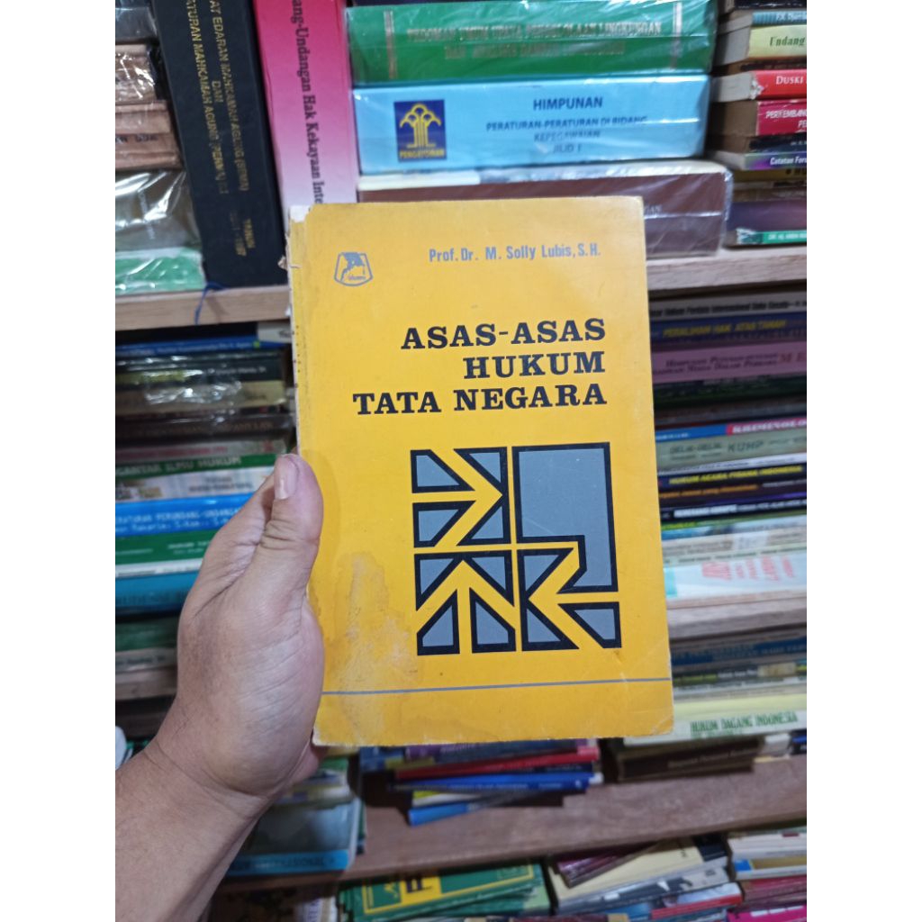 buku original - asas asas hukum tata negara oleh solly lubis