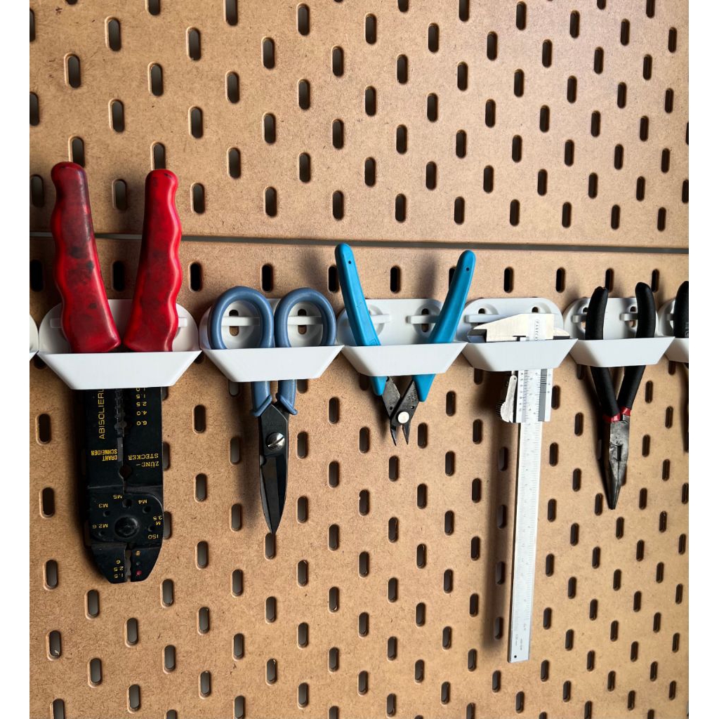 TOOLS HOLDER SKADIS PEGBOARD DUDUKAN GUNTING DAN PERALATAN PEGBOARD SKADIS